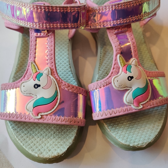 Girls Pink Iridescent sandals with Unicorn detail - Picture 6 of 6